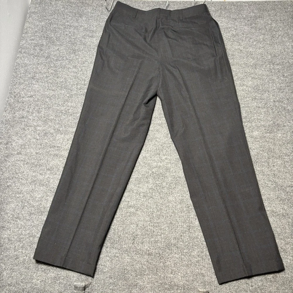 British Tailors Suit Mens 44R 33x34 Gray Check Wool Dormeuil 100 Made In England